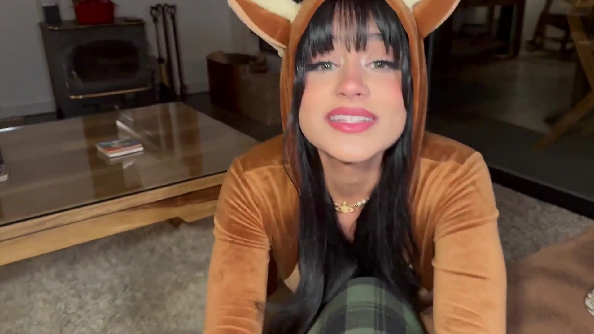 WhoAHannahJo reindeer POV sextape leaked